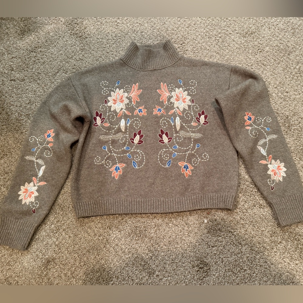 Elegant Floral Embroidered Sweater